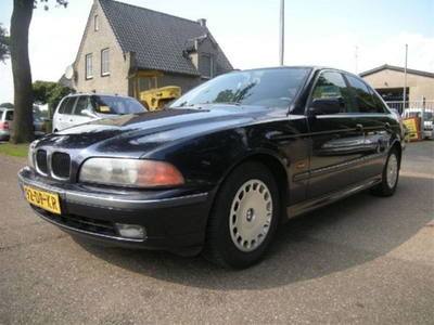 BMW 5-SERIE 525tds Executive (bj 1998)