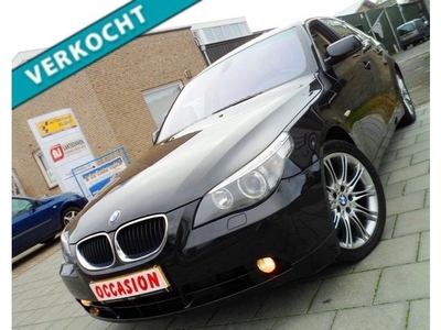 BMW 5-serie 530d High Zwart/ Gr.Navi/ LeDer/ Memory/ 18''M/