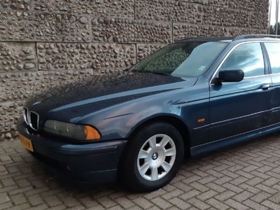 BMW 5-serie Touring 520i Executive (2002)