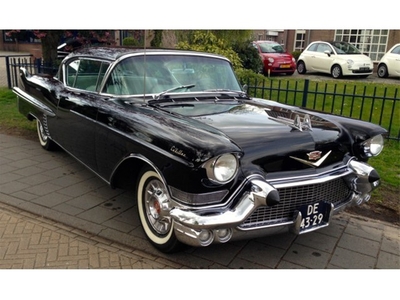 Cadillac Coupe Deville Automaat (bj 1957)