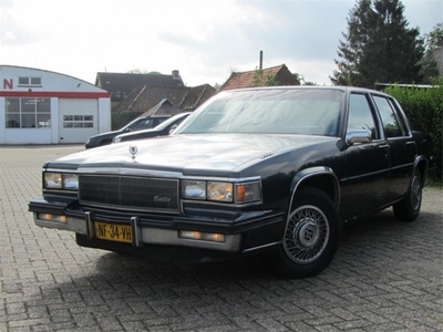 Cadillac De Ville 4.1 V8 Sedan (bj 1985, automaat)