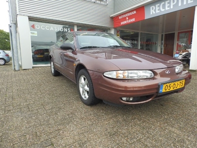 Chevrolet Alero 2.4 SA (bj 1999, automaat)