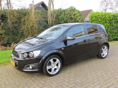 Chevrolet Aveo 1.4 LTZ Stoere Auto met 17