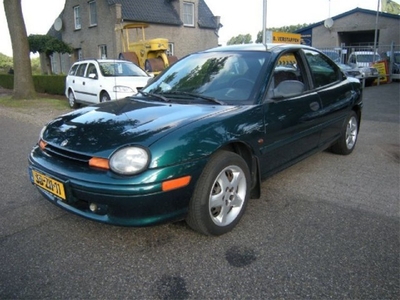 Chrysler Neon 2.0i-16V LE 4 drs sedan (bj 1997)