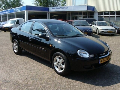 Chrysler Neon 2.0i-16V LE (bj 2000, automaat)