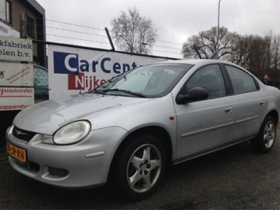 Chrysler Neon 2.0i-16V SE (bj 2002)