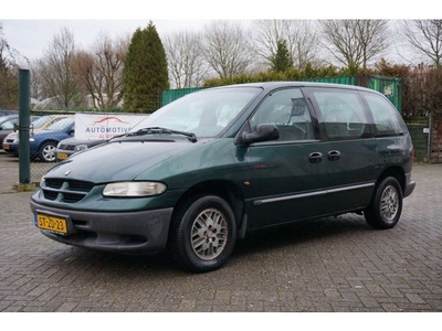 Chrysler Voyager 2.4i SE 7p. (bj 1998)