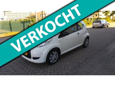 Citroen C1 1.0-12V ZEER NETTE AUTO / STUURB.