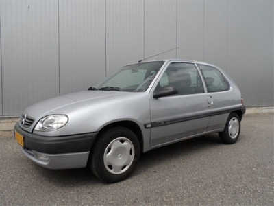 Citroen Saxo 1.4i SX (bj 1999, automaat)