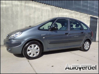 Citroen Xsara Picasso 1.8i-16V Différence 2 (2003)