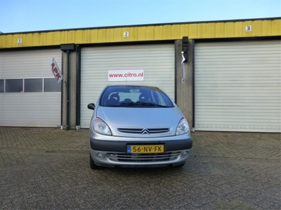 Citroën Xsara Picasso 1.8i-16V Différence 2 (bj 2004)