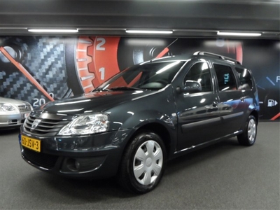 Dacia Logan MCV 1.6 16V Lauréate 7persoons (bj 2009)