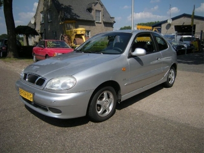 Daewoo Lanos 1.5 SE (bj 2000)