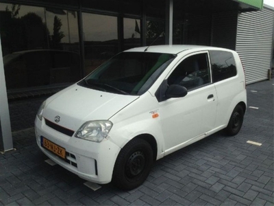 Daihatsu Cuore 1.0-12V Tokyo Zuinige auto! (bj 2003)