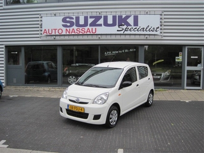 Daihatsu Cuore 1.0 Clever (bj 2011)