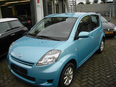 Daihatsu Sirion 2 1.3 prestige (2011)