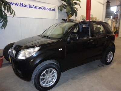 Daihatsu Terios 1.5-16v Expedit. 2WD automaat (bj 2006)