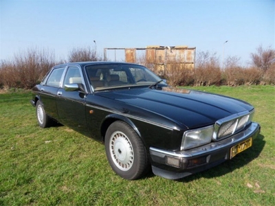 Daimler 4.0 4.0 automaat (bj 1991)