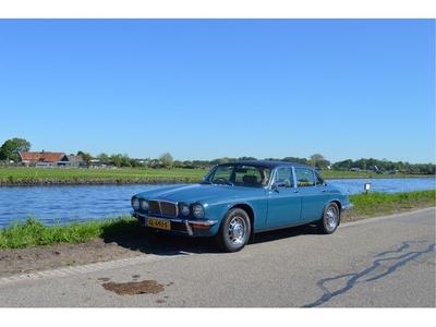 Daimler Sovereign 4.2 LWB (bj 1978, automaat)