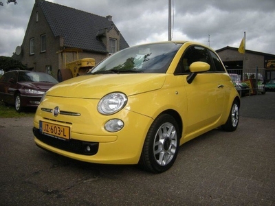 Fiat 500 1.2 Sport met alle extra`s oa leer, airco enz