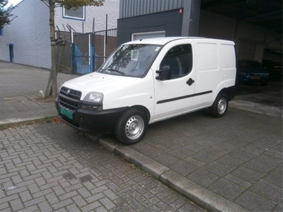 Fiat Doblo Cargo 1.9D zeer netjes euro 3 (bj 2001)