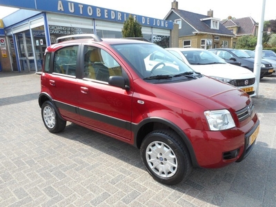 Fiat Panda 1.2 CLIMBING 4X4 AIRCO+TREKHAAK (bj 2005)