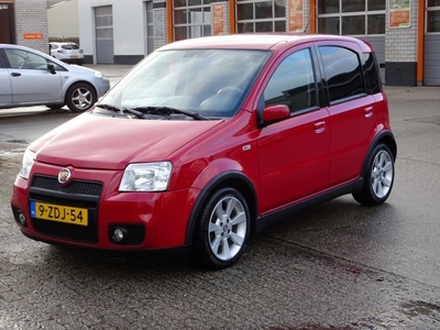 Fiat Panda 1.4 16V Sport ABART UITVOERING, AIRCO, TREKHAAK