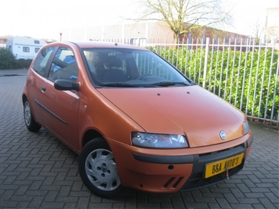 Fiat Punto 1.2 16v bj;99 stuurbek!! apk nieuw!! Elx