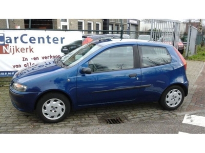 Fiat Punto 1.2-16V ELX airco 02-09-2015 apk (bj 2001)