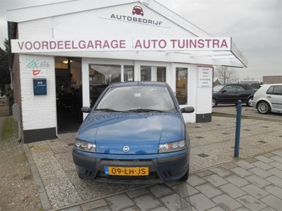 Fiat Punto 1.2-16V Emotion (bj 2003)