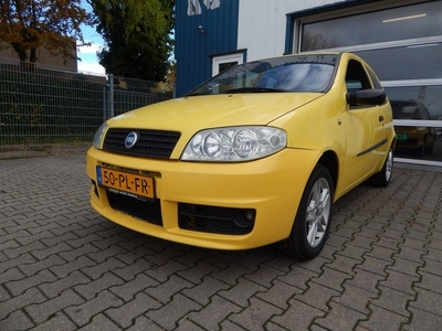 Fiat Punto 1.2-16V SPORTSOUND (bj 2004)