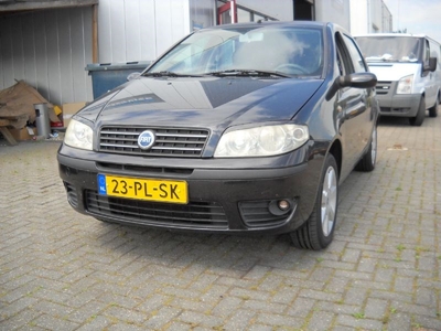 Fiat Punto 1.4-16V Dynamic stuurbekrachtigingaltijd 25