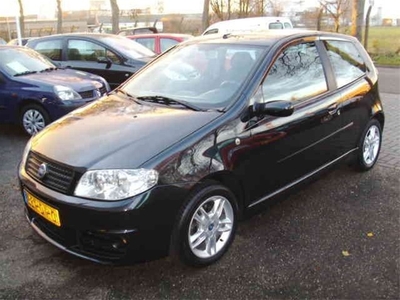 Fiat Punto 1.4 sporting 16v (bj 2005)