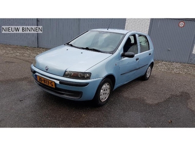 FIAT PUNTO lichte parkeer schade