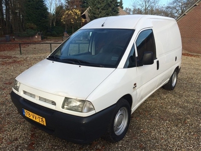 Fiat Scudo 2.0 JTD 69kW EL STANDKACHEL (bj 2001)