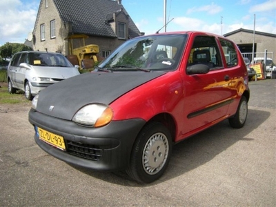 Fiat Seicento 900 ie Young (bj 1999)