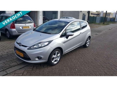 Ford Fiesta 1.25 / X PACK / STUURBED. / AIRCO / ELEKT.