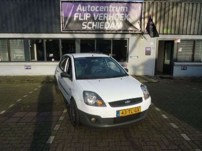 Ford Fiesta 1.4 TDCi Futura.Airco,Leer,Lichtmetalen velgen.