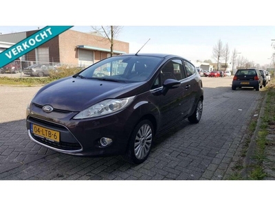 Ford Fiesta 1.4 TITANIUM / XL PACK / CRUISE CONTROL / ECC /