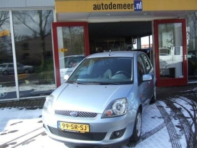 Ford Fiesta 1.6-16V Ghia (bj 2006, automaat)