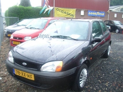 Ford Fiesta 1.8 diesel met nieuwe apk (bj 2001)