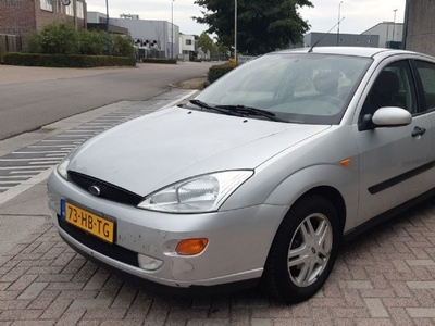 Ford Focus 1.6-16V Collection (2001)