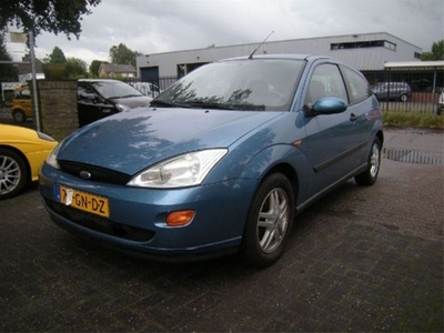 Ford Focus 1.6-16V Collection MET AIRCO, BENZINE POMP DEFECT