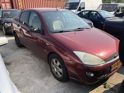 Ford Focus 1.6i 16V (1999)