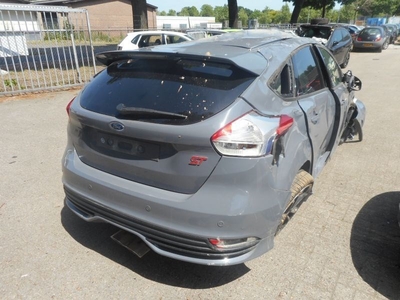 Ford Focus st 3 185ps euro6 (2016)