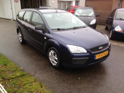 Ford Focus Wagon 1.6-16V Champion