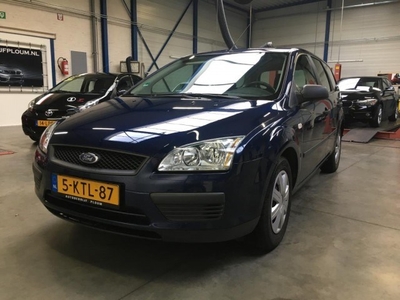 Ford Focus Wagon 1.6-16V Champion . bj 2006 . 127 dkm