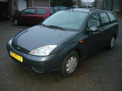 Ford Focus Wagon 1.6-16V Futura