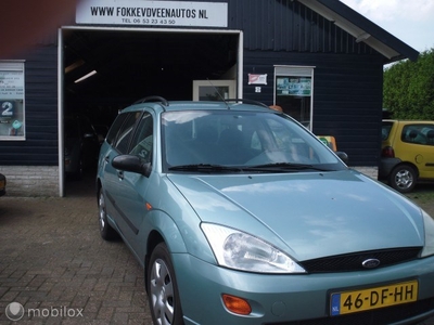 Ford Focus Wagon 1.6-16V Ghia