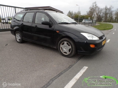 Ford Focus Wagon I 1.6-16V Ghia